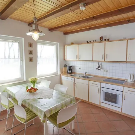 Five Sleepers Comfortable Dreschvitz